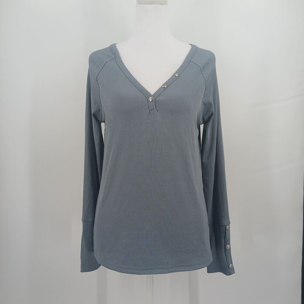 womens size medium grey blue ribbed henley with snaps and v neck long sleeve top